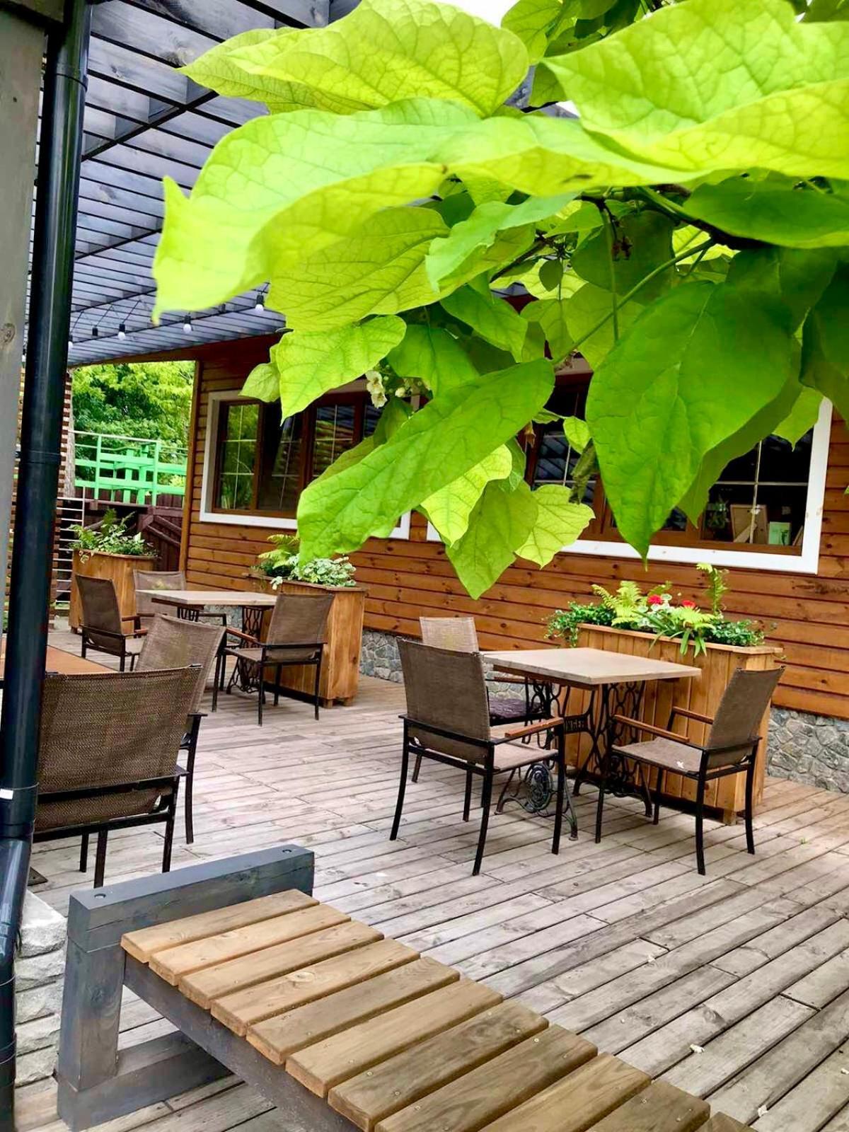 Hotel Bannyi Dvor Uzyn Buitenkant foto