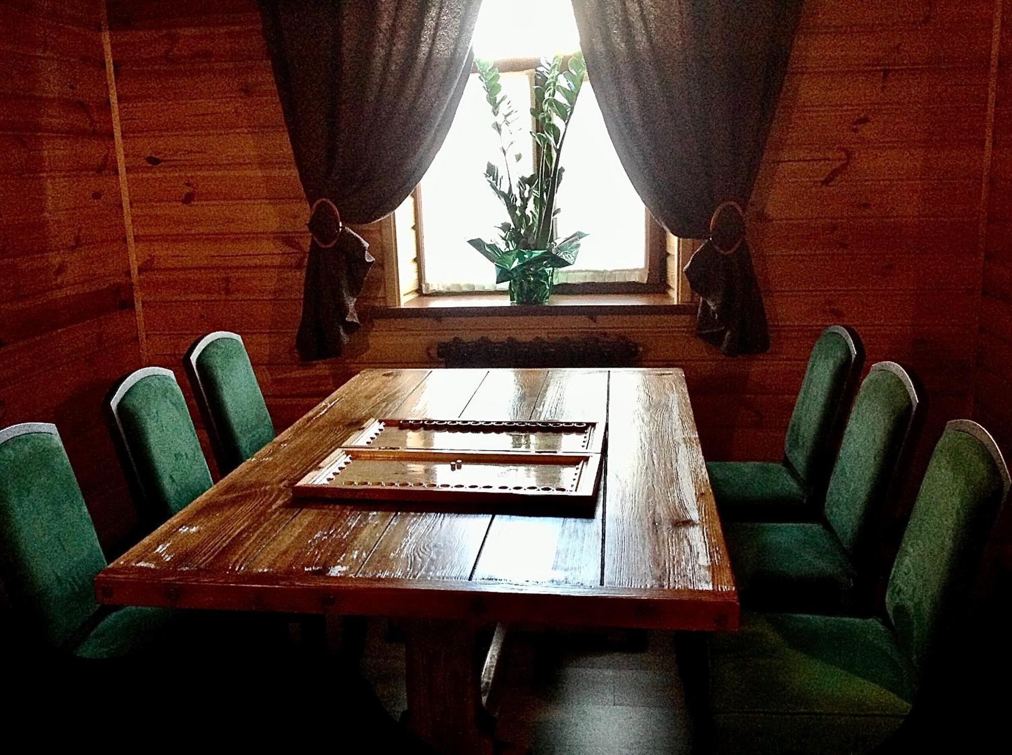 Hotel Bannyi Dvor Uzyn Buitenkant foto
